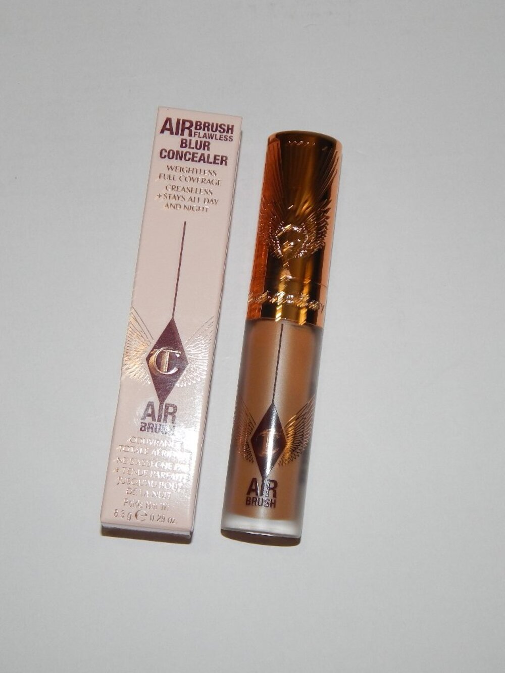NIB Charlotte Tilbury - 12.5 Tan Deep - Air Brush Flawless Blur Concealer